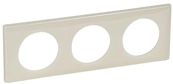 ramka-legrand-066623